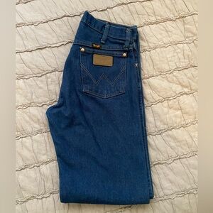 Wrangler, Regular Fit, Cowboy cut.